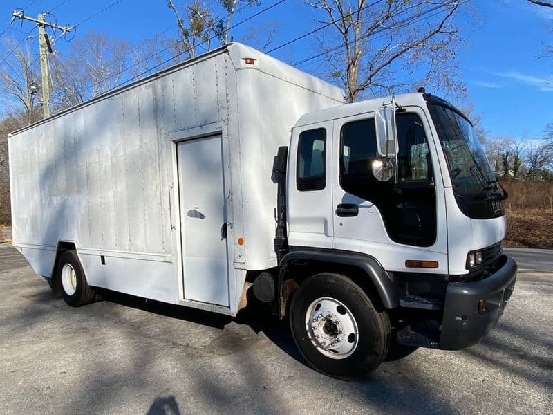 2002 Isuzu FTR